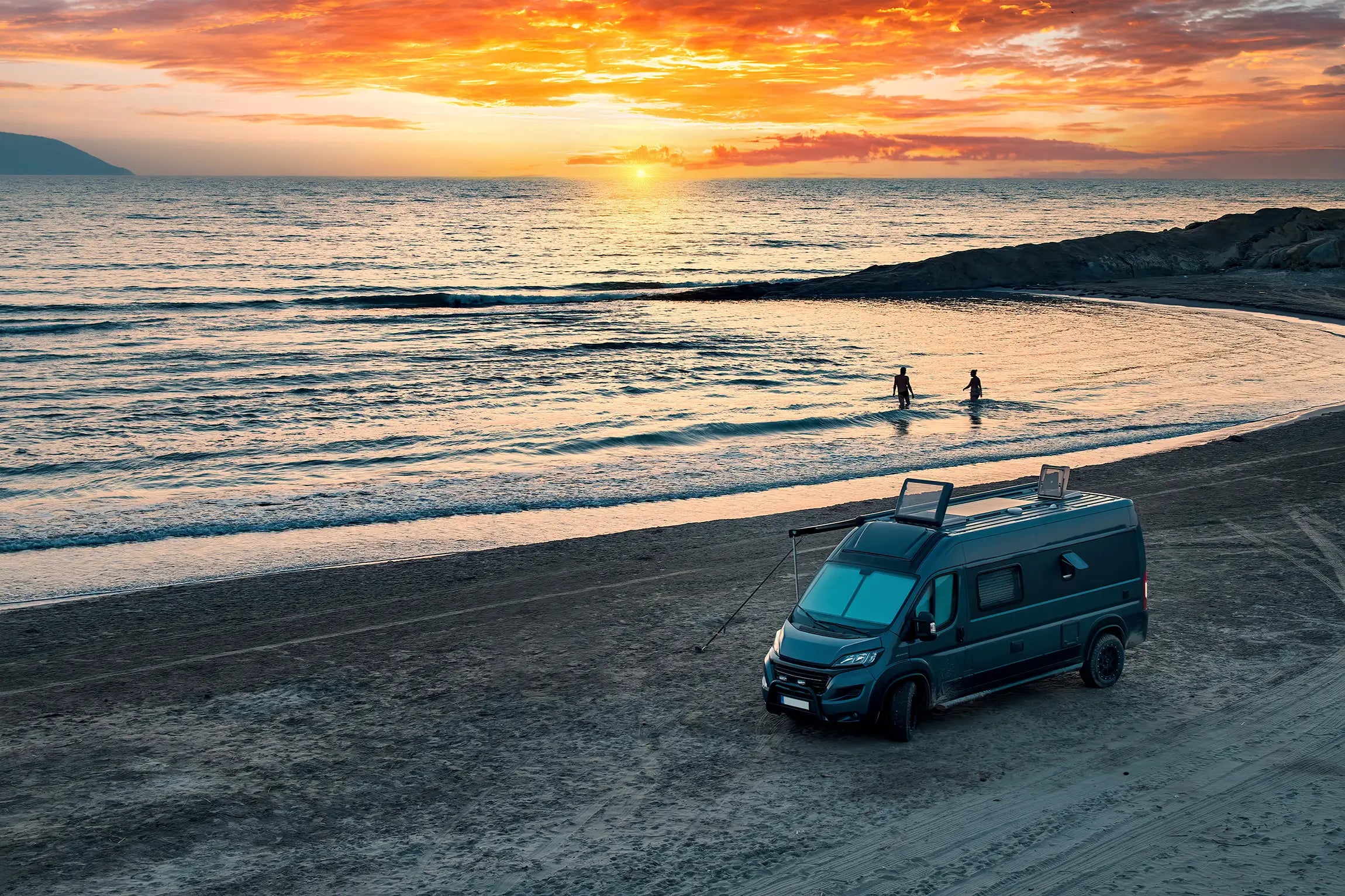 RV_beach.webp